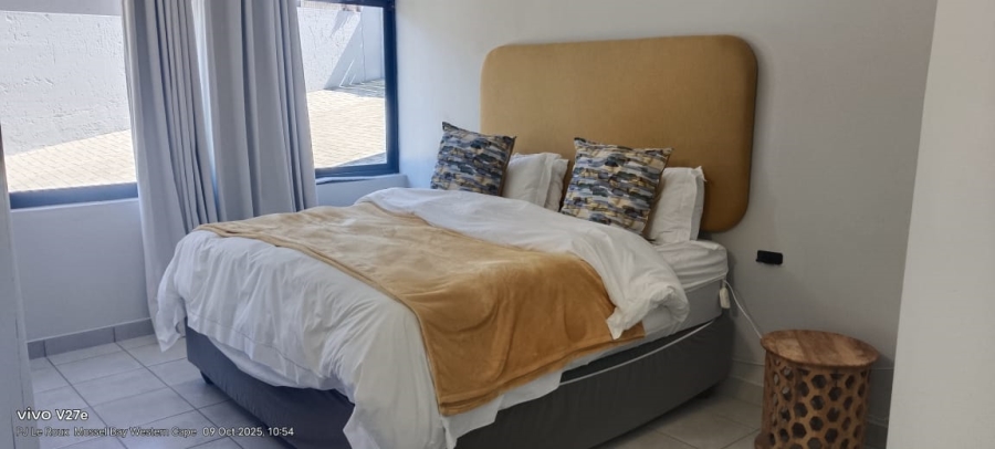 6 Bedroom Property for Sale in Seemeeu Park Western Cape